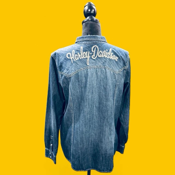 Harley-Davidson Tops - Harley-Davidson Denim Button Down Shirt Women XL Western Snap Logo Embroidered